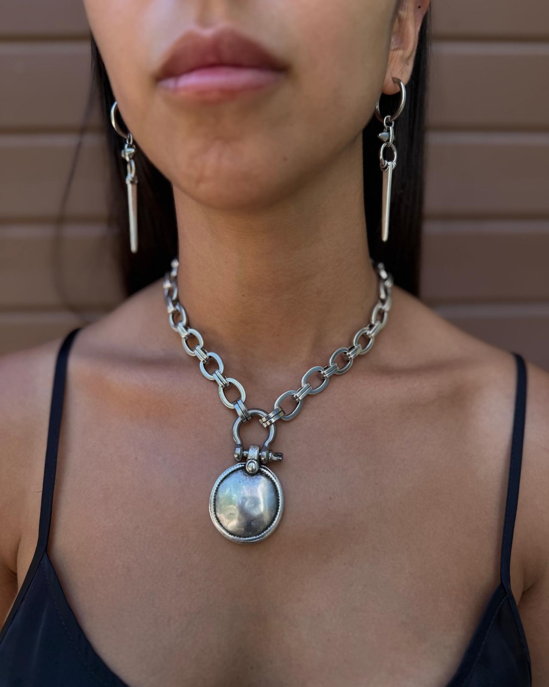 Monic necklace