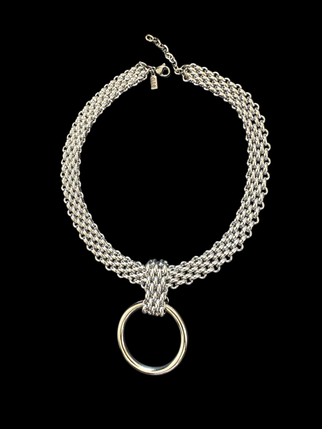 Amanda choker