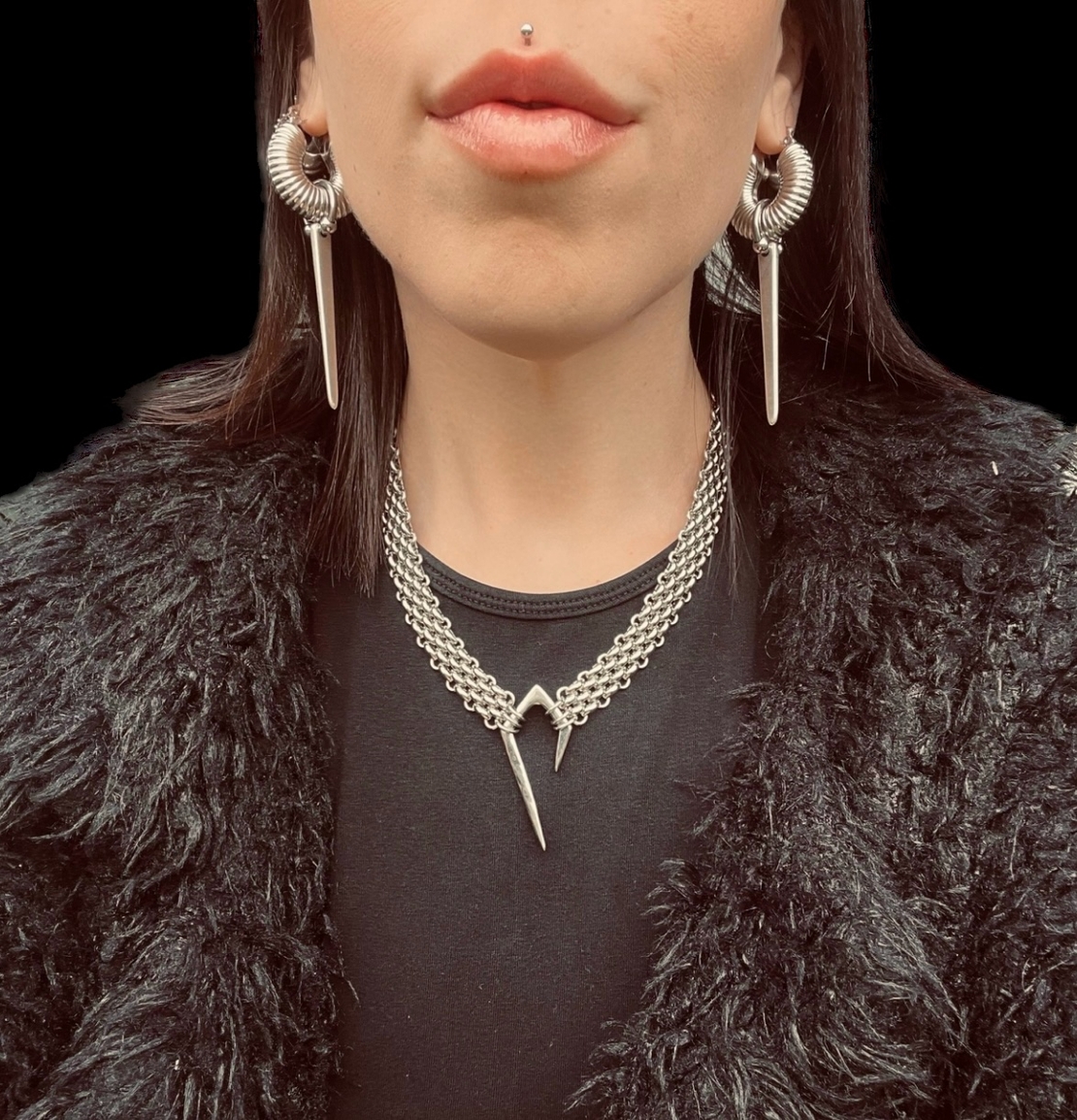 Fangs earrings