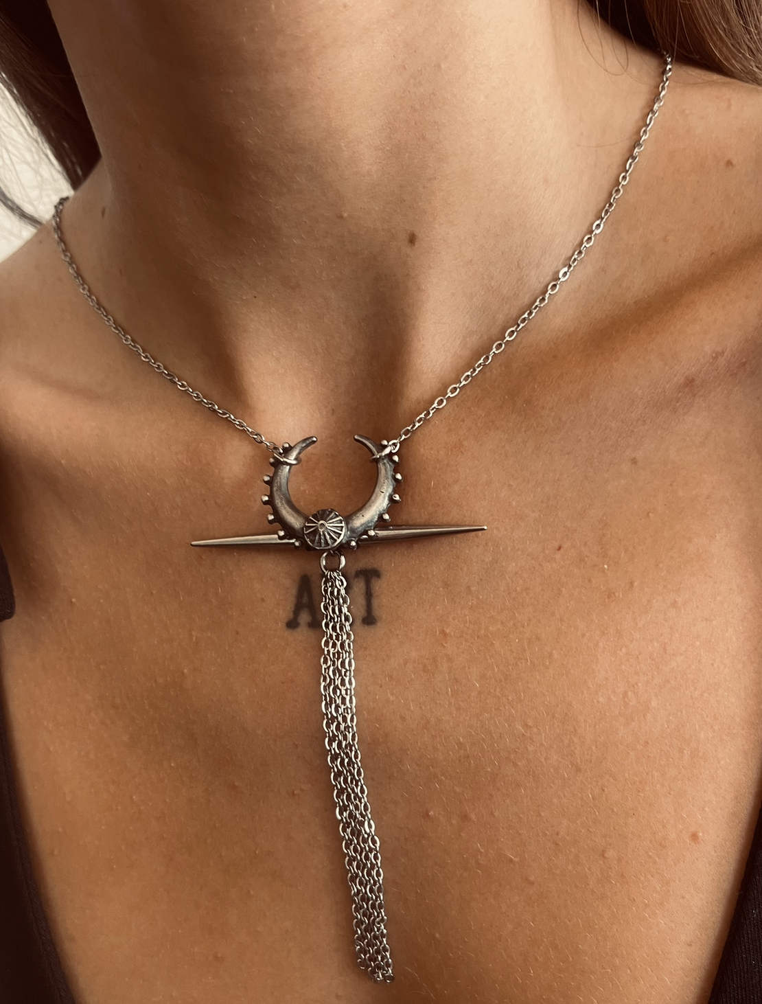 Lunatic necklace