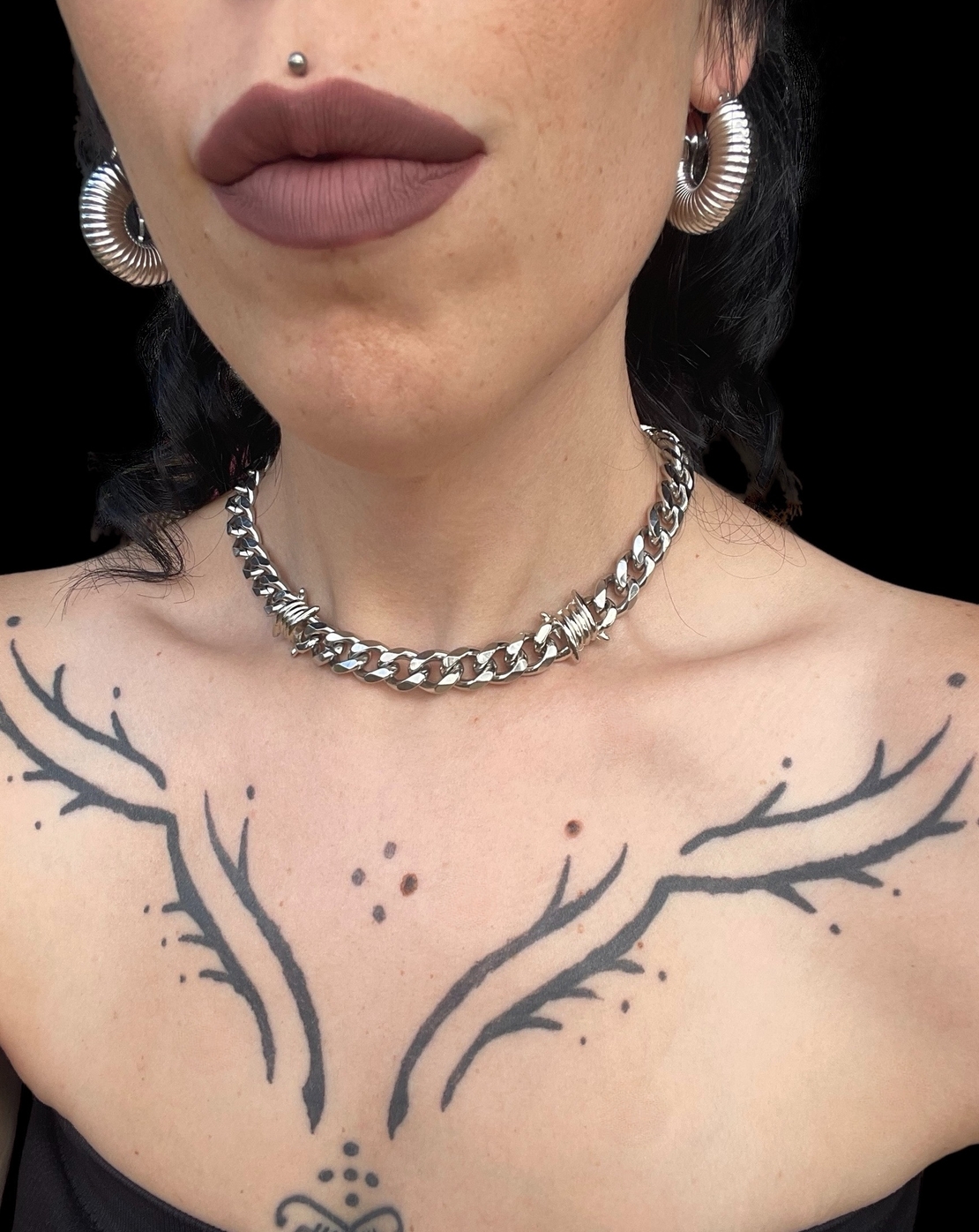 wire barbed choker