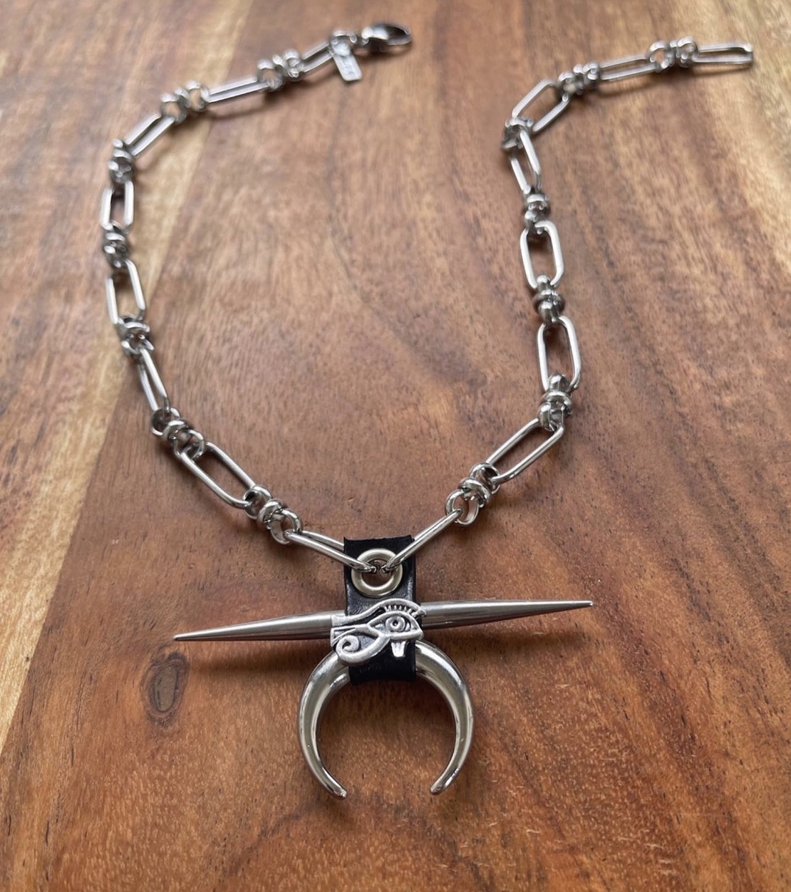 Eye of Huros choker