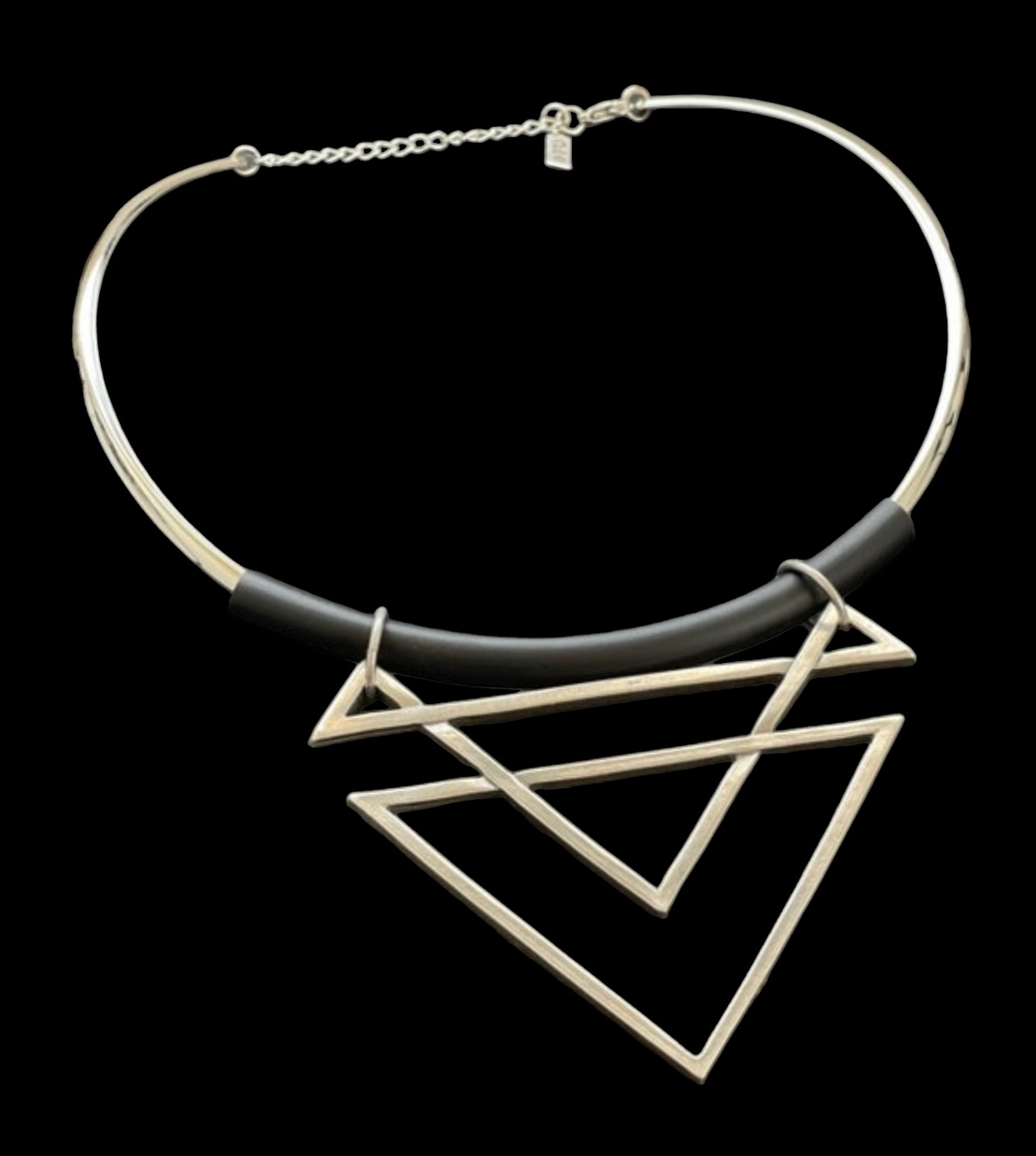 Triangles choker