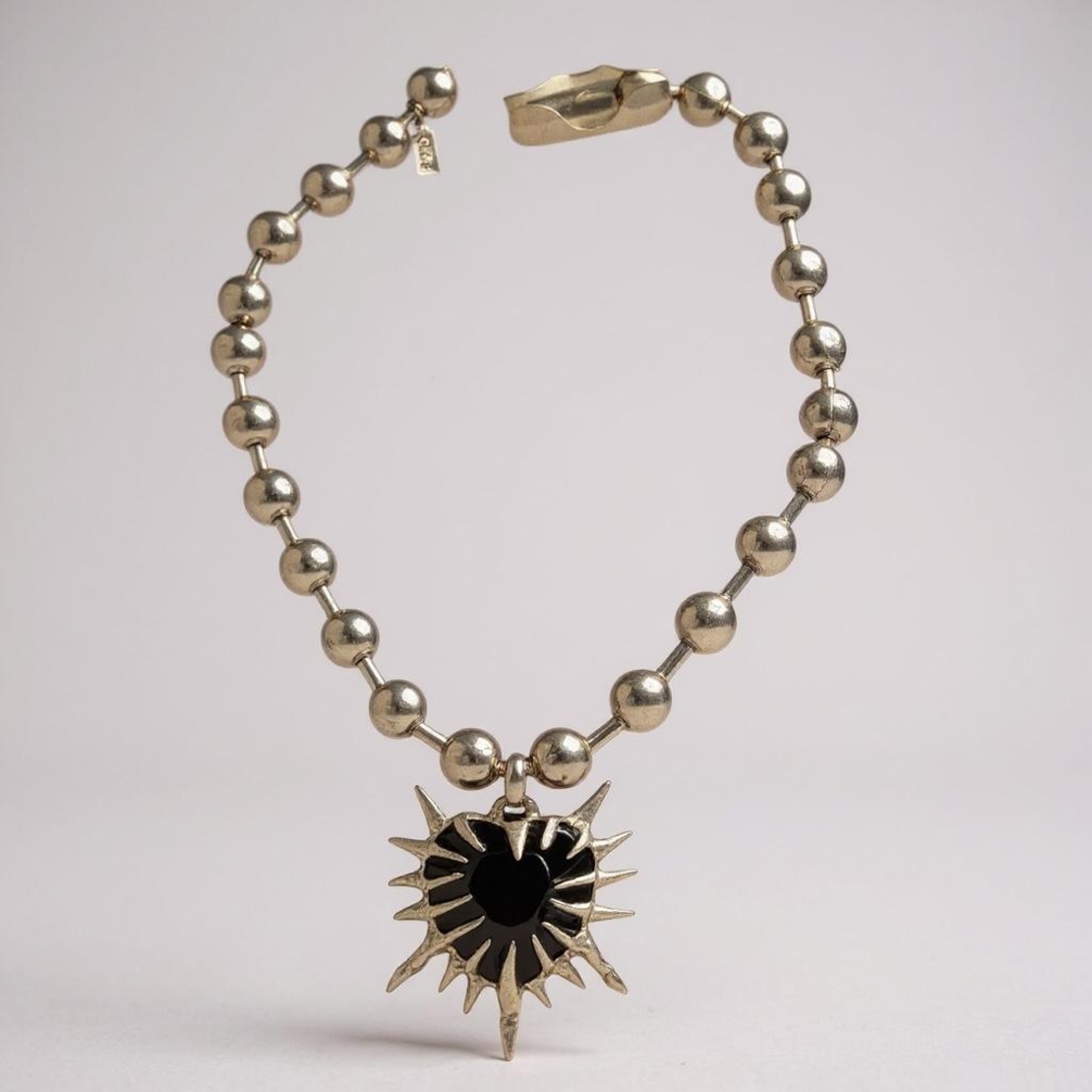 Black heart necklace