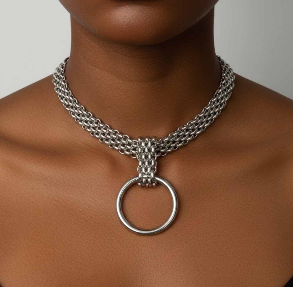 Amanda choker