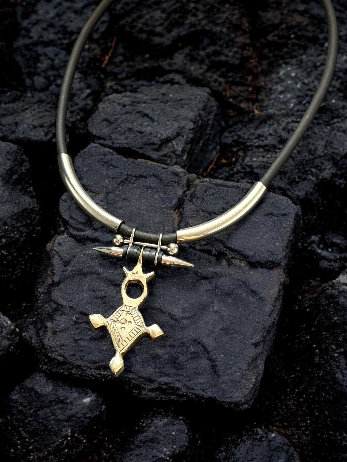 Dark tuareg necklace