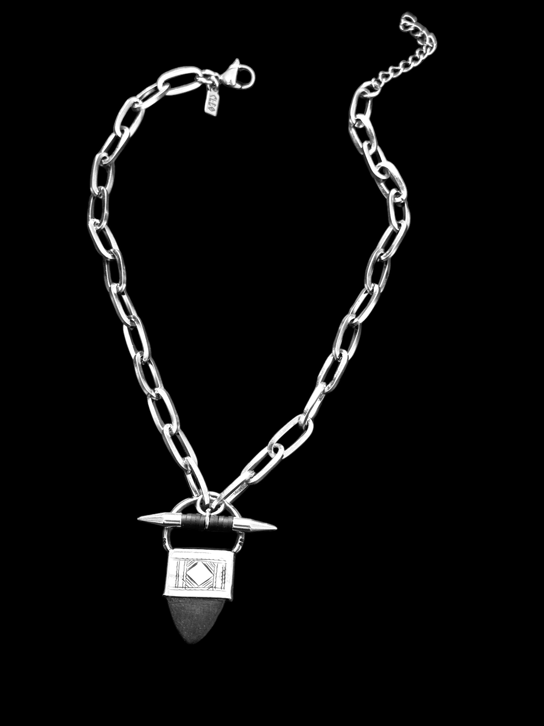 Farida necklace