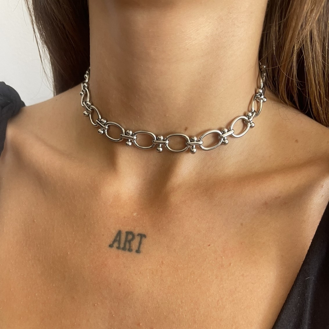 MARIAN choker