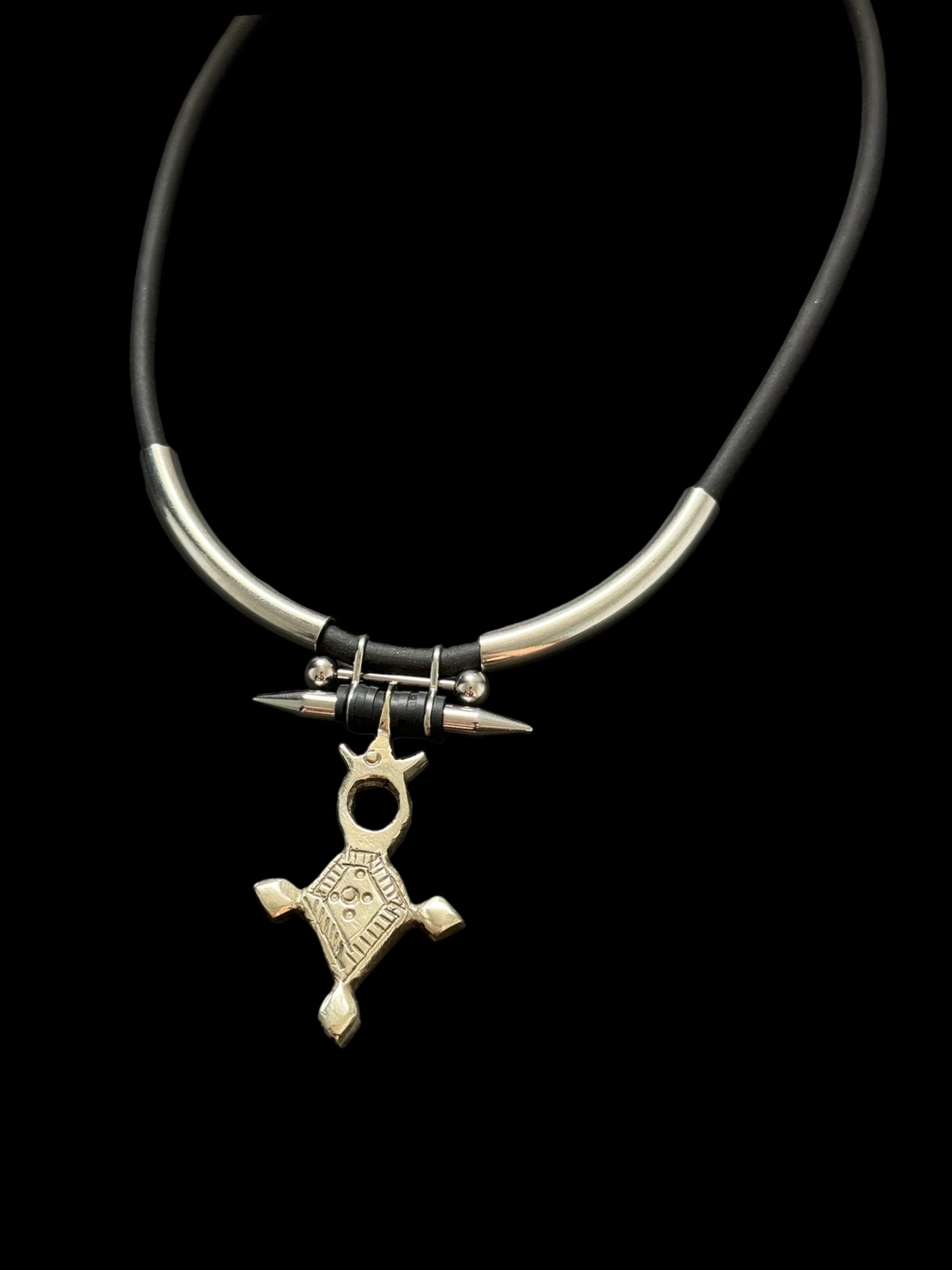 Dark tuareg necklace