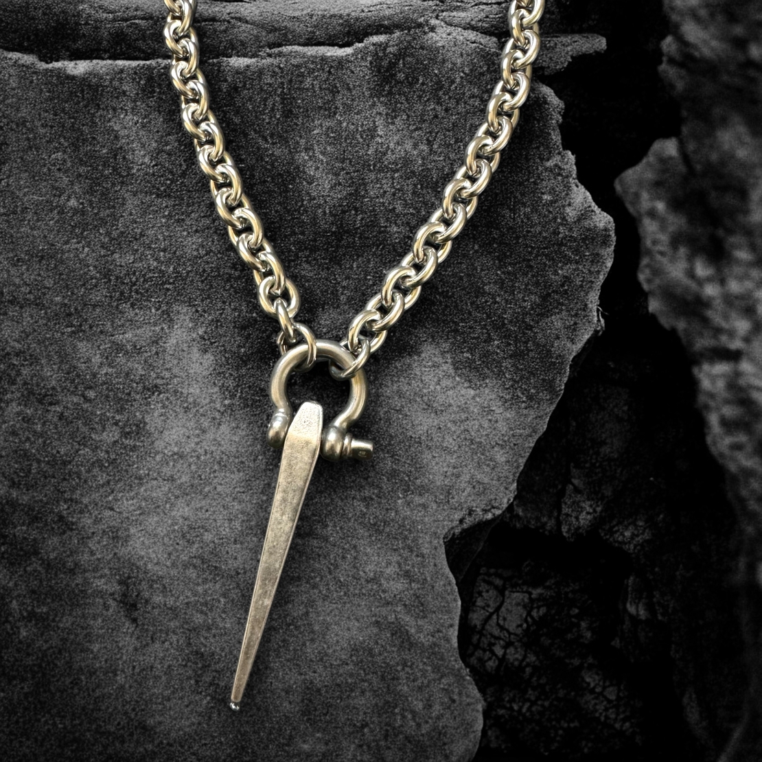 Blade necklace