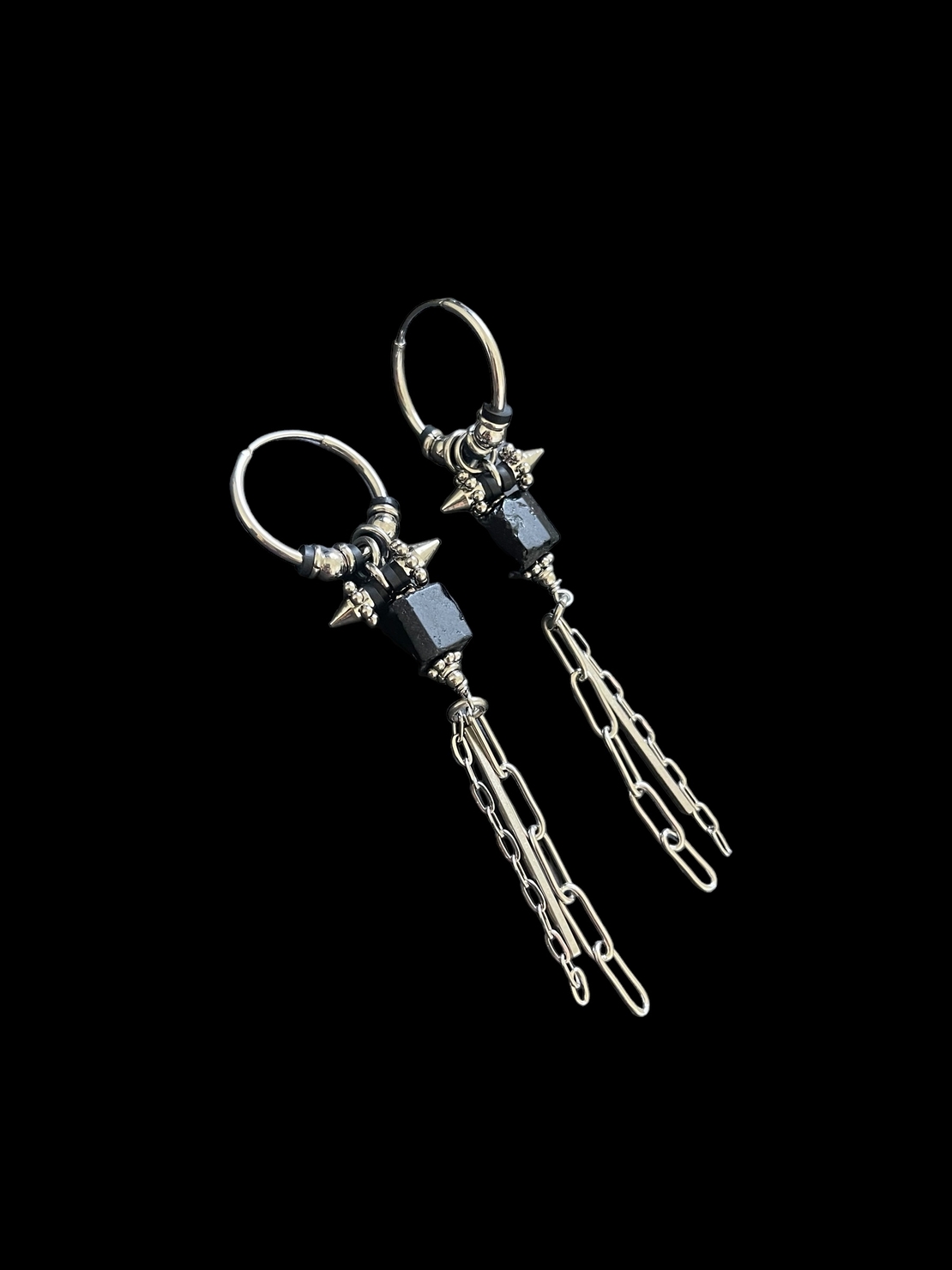Elegant Noir earrings