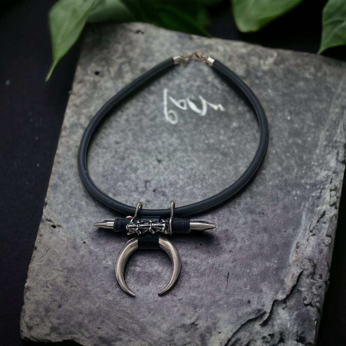 Dark luna choker - black cilicone