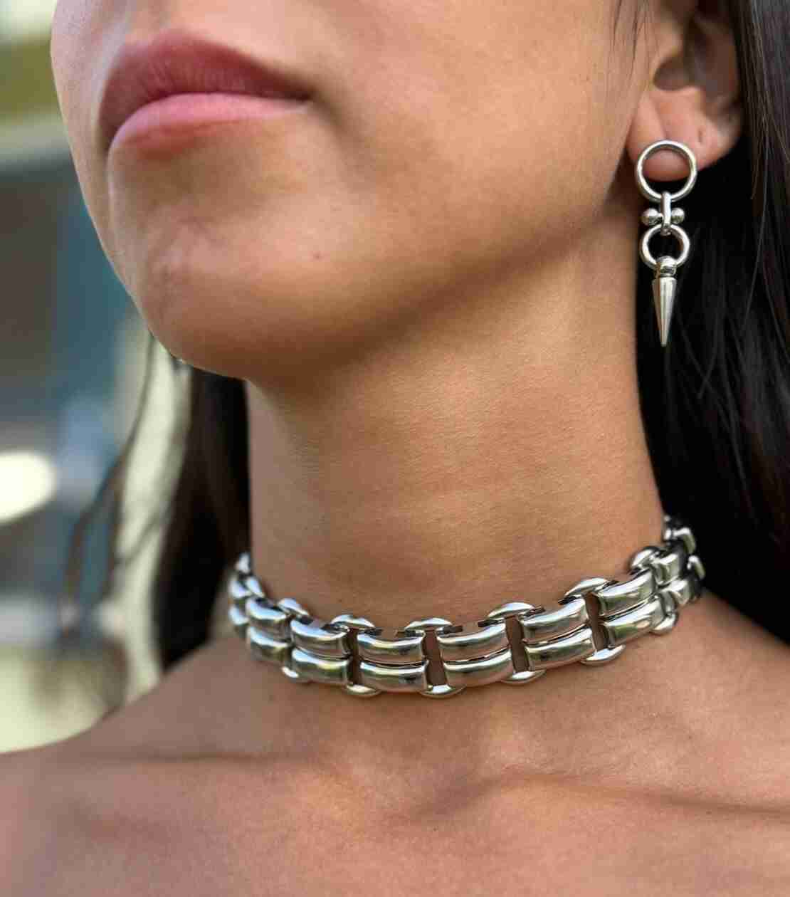 Zoey choker