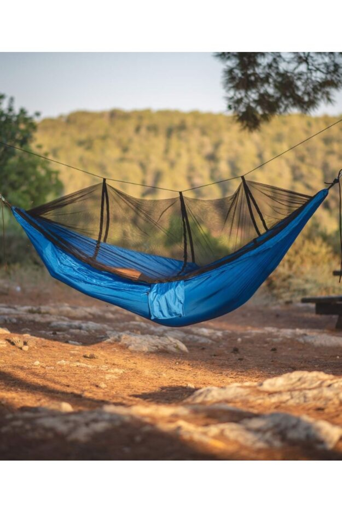 Outdoor Revolution ערסל אולטראלייט יחיד עם כילה