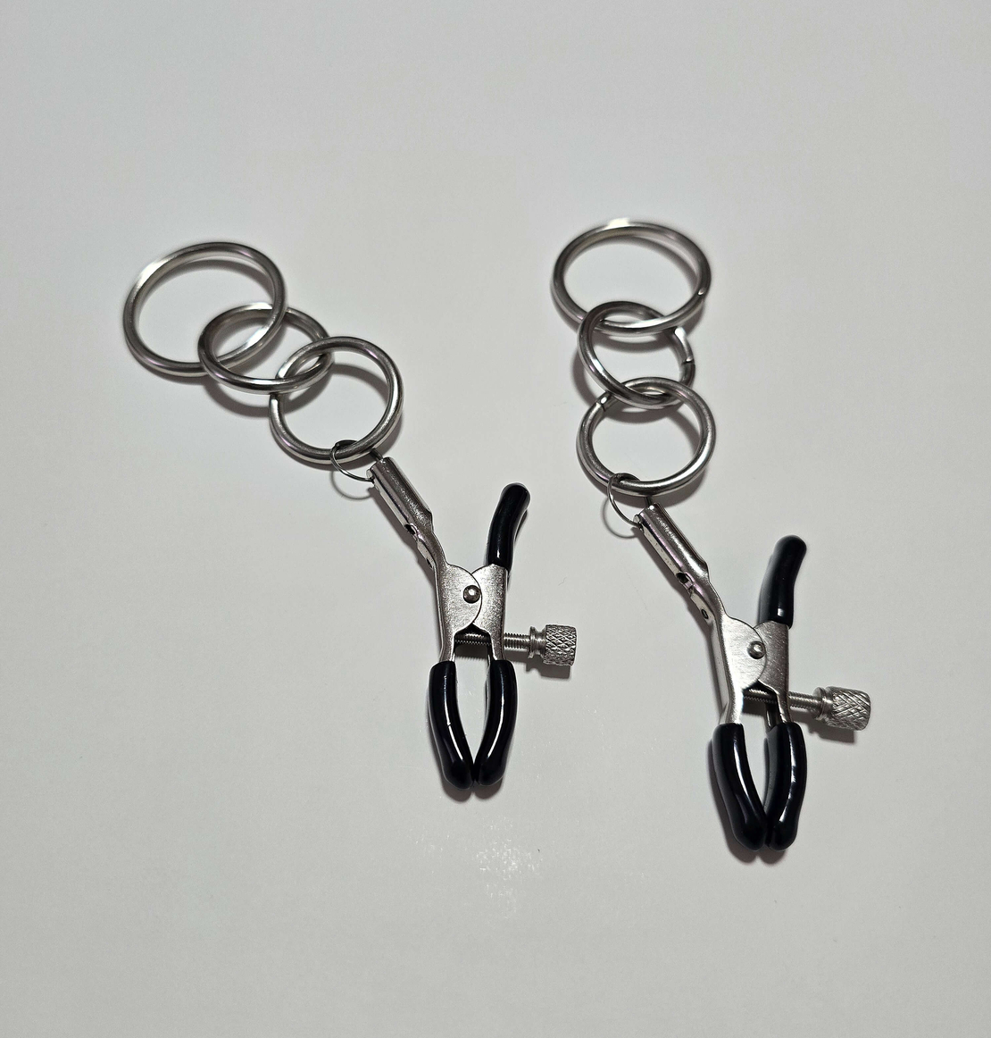 מצבט פטמות חישוקים