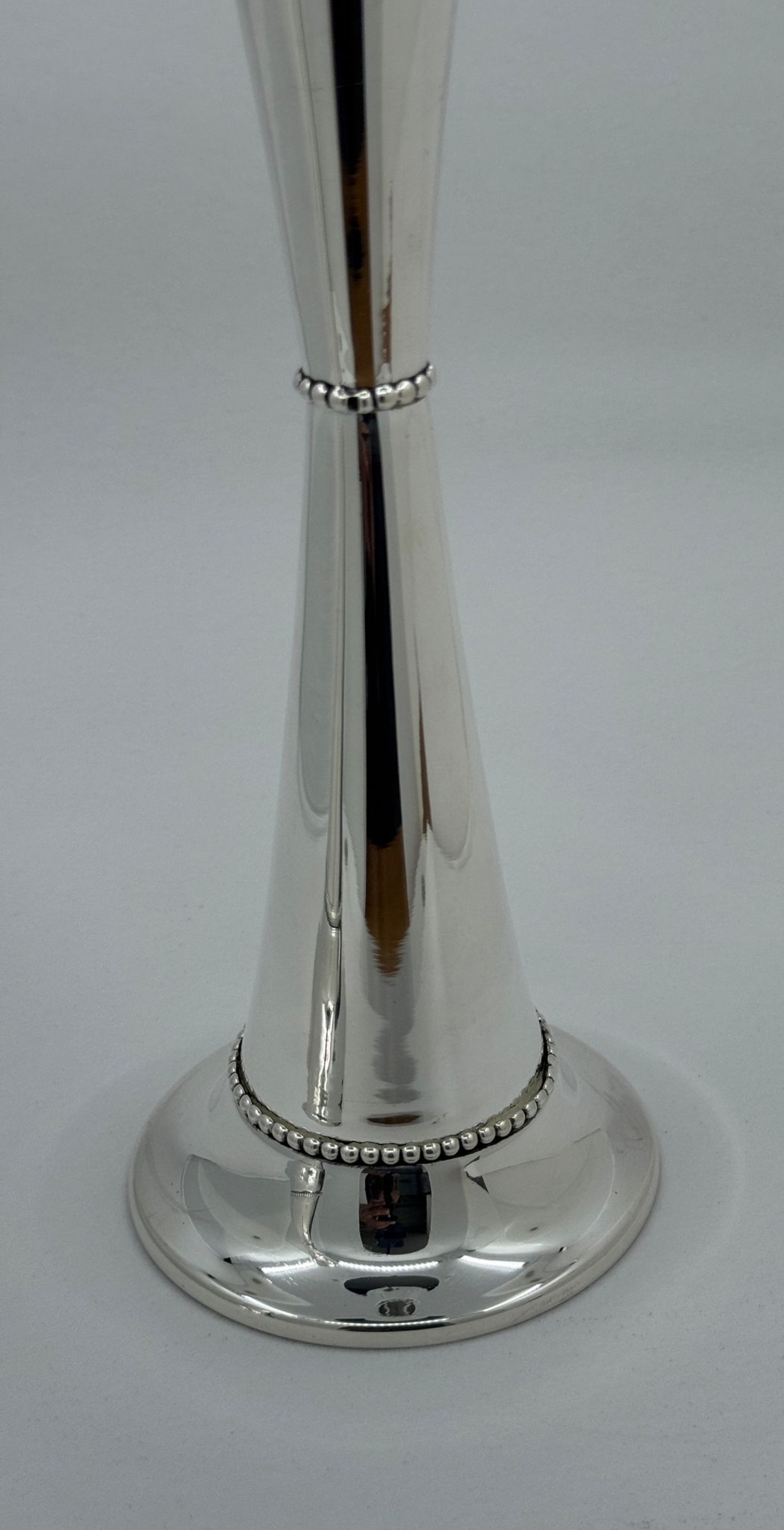 פמוט קונוס חלק