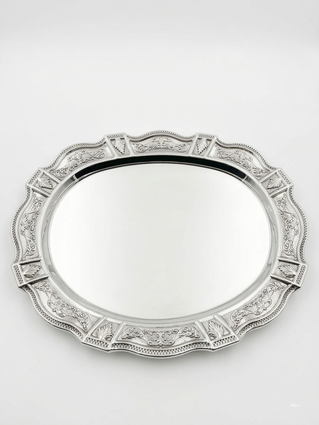 מגש כסף ענק