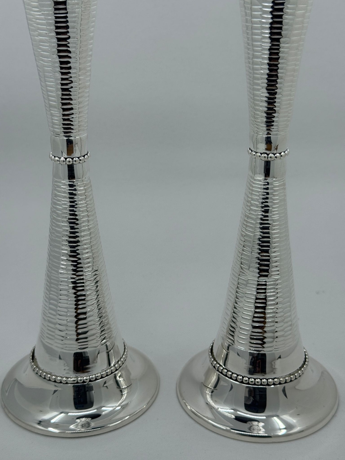 פמוט קונוס רקוע