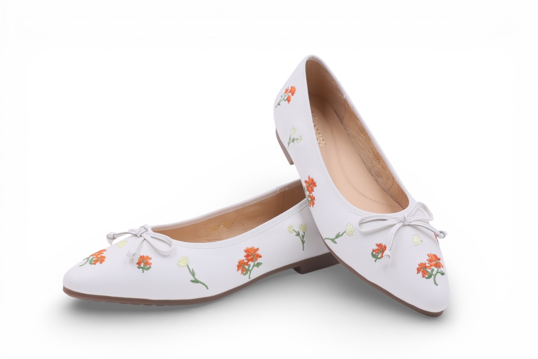 דגם סטלה פרחוני רקום