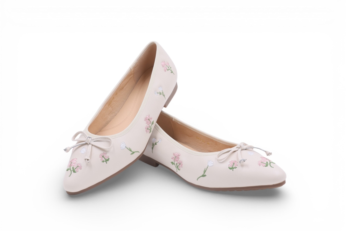 דגם סטלה פרחוני רקום