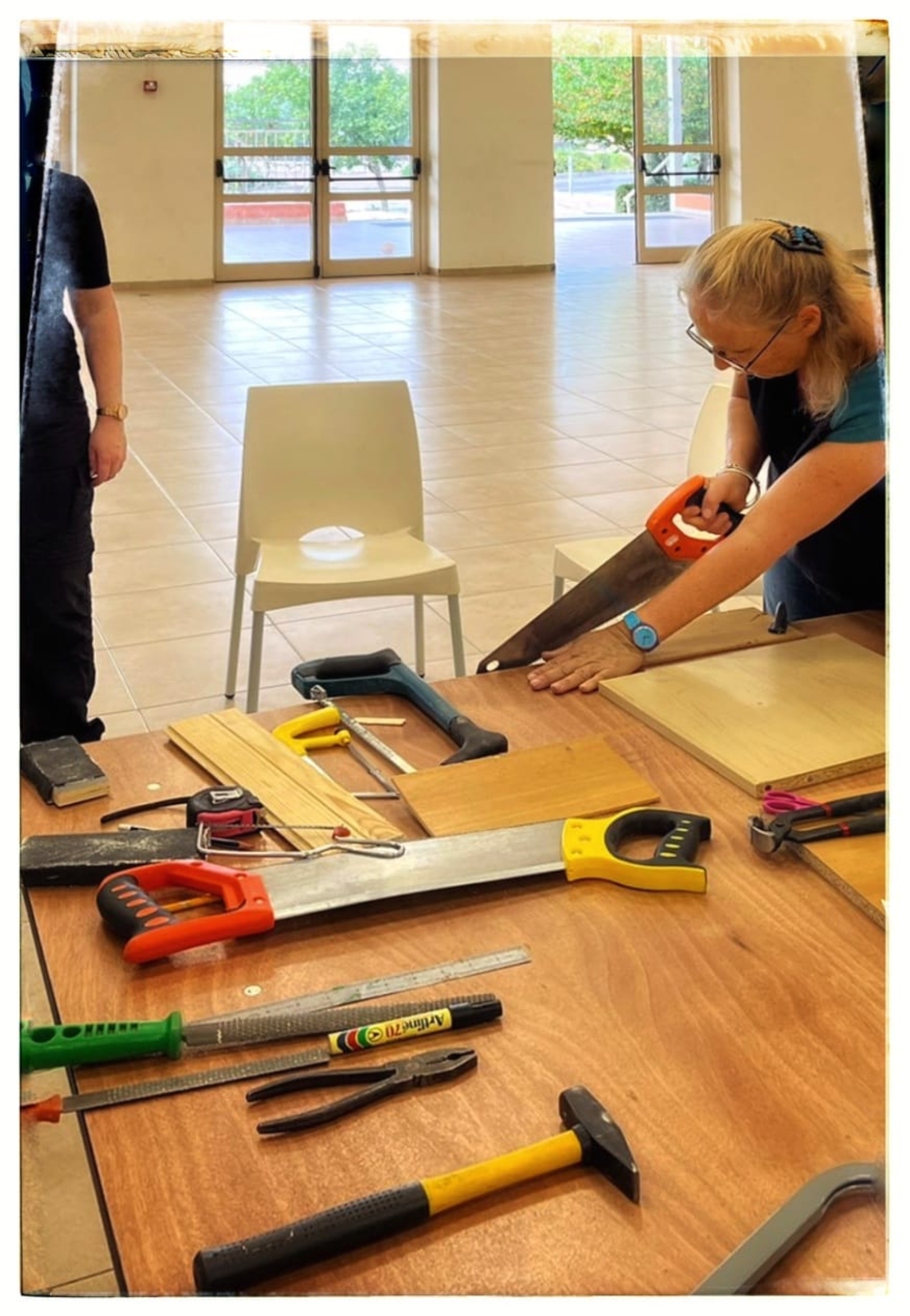 אומנות עבודת יד עץ לאנשי טיפול