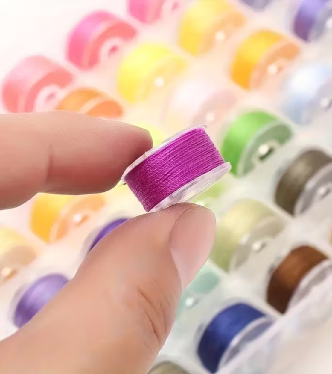 סט סלילי חוט תפירה – 25 צבעים + קופסת אחסון