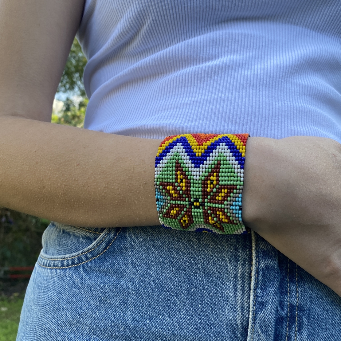 Mexican beaded bracelet - flower