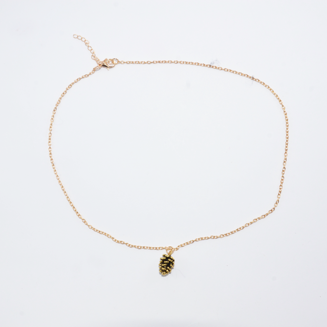 Necklace with a pine cone pendant - gold