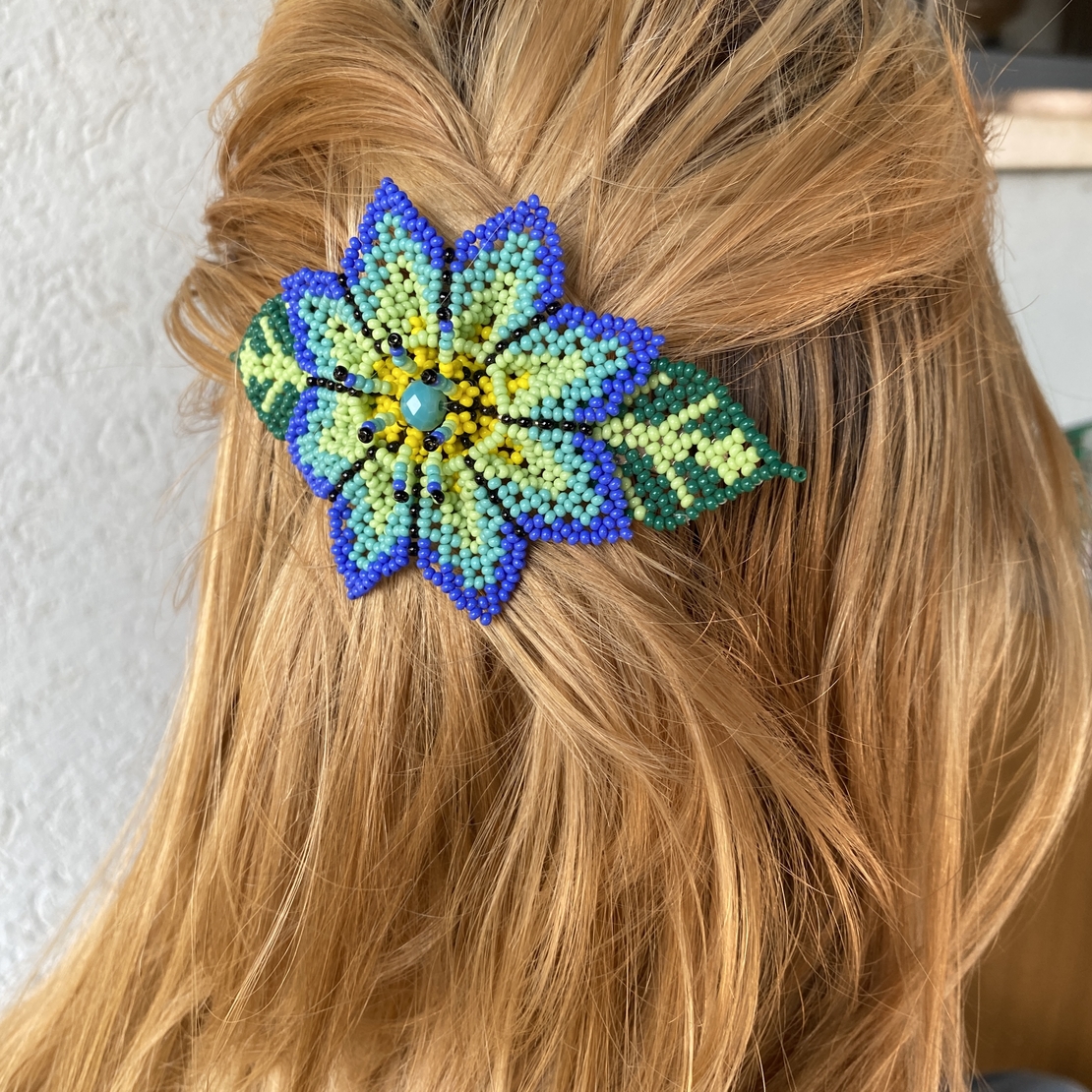 Huichol tribe hairclip - blue lotus