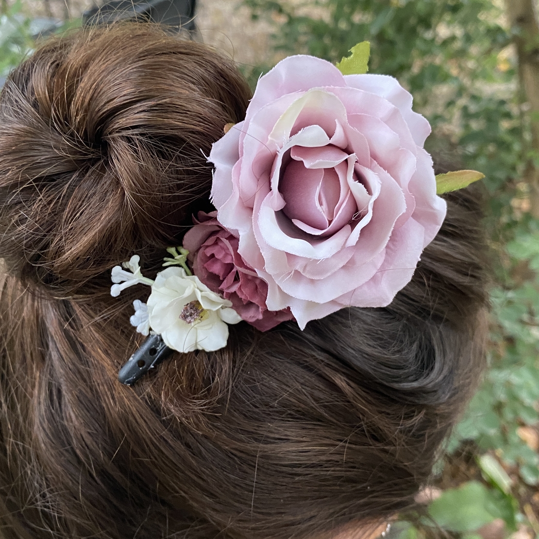 Flower hairclip - pure