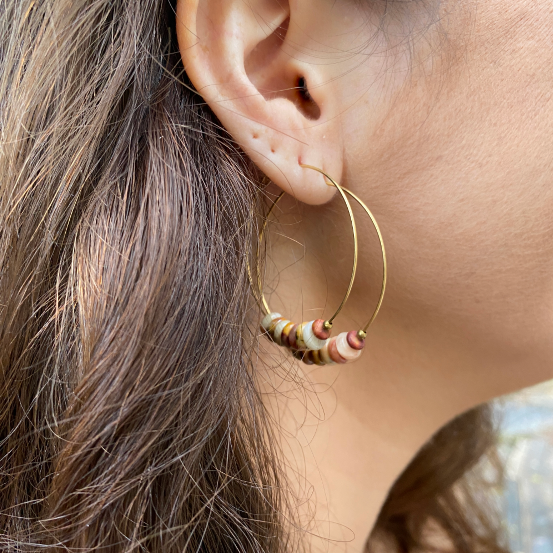 Hoop earrings with stones