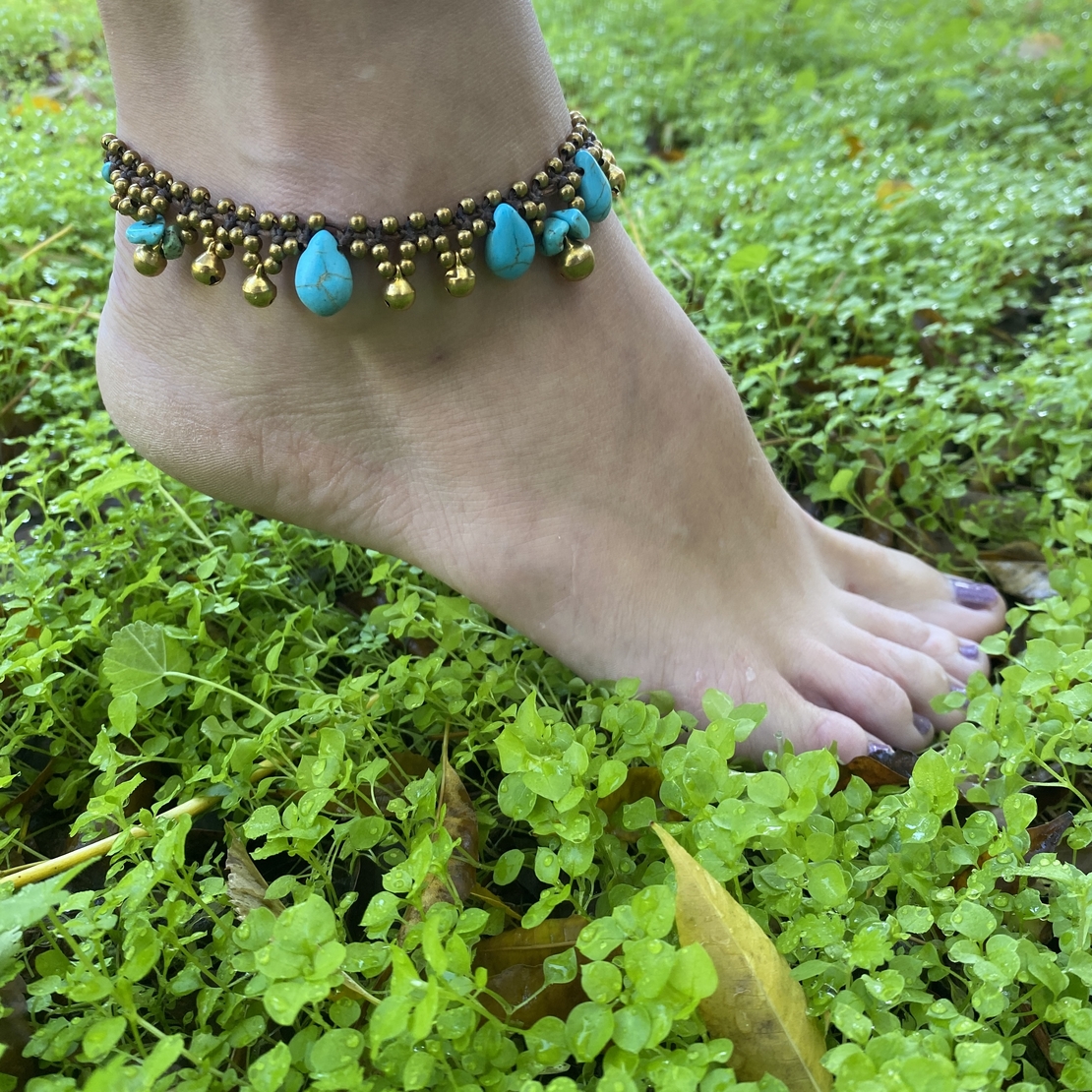 Macrame anklet with turquoise stones