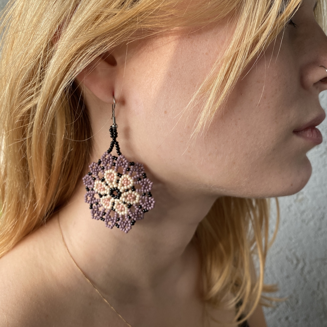 Mexican beaded earrings - lily