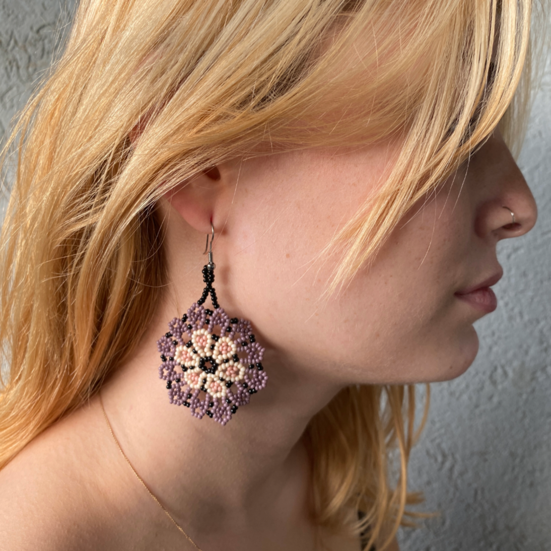 Mexican beaded earrings - lily