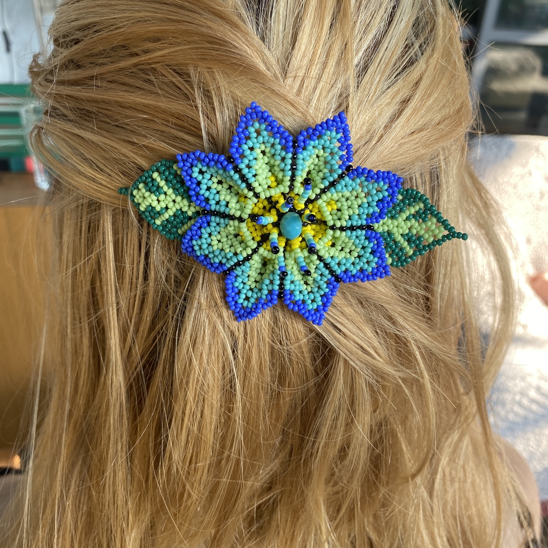 Huichol tribe hairclip - blue lotus