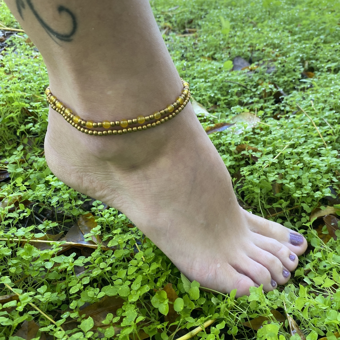 Double beaded anklet - yellow