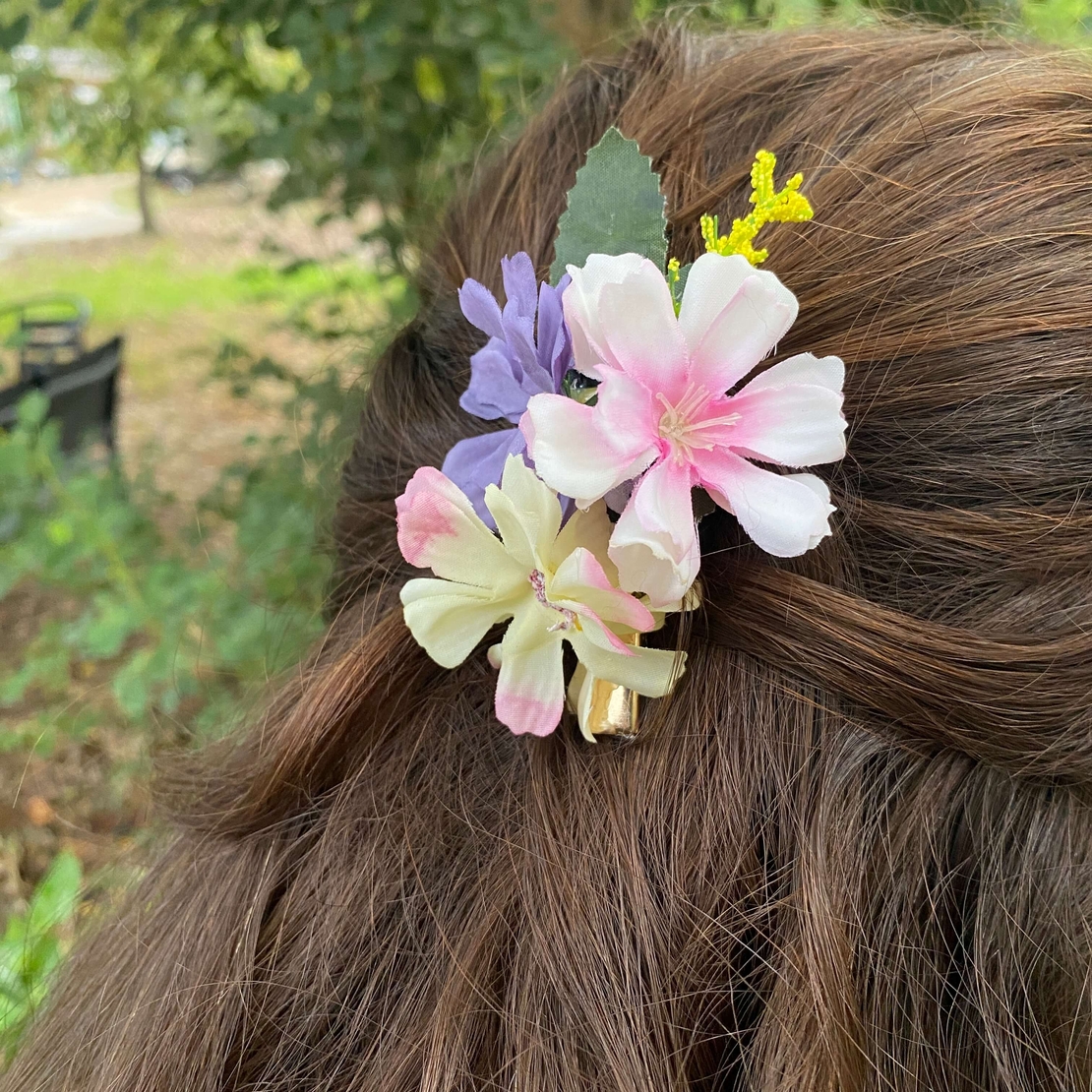 Flower hairclip - dew