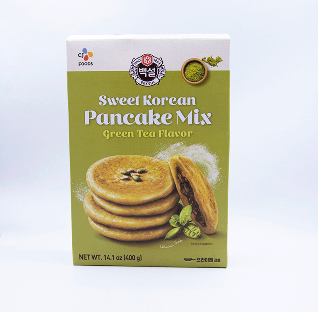 KOREAN SWEET PANCAKE MIX GREEN TEA FLAVOR 400GR - תערובת לפנקייק קוריאני מתוק בטעם תה ירוק 400 גרם