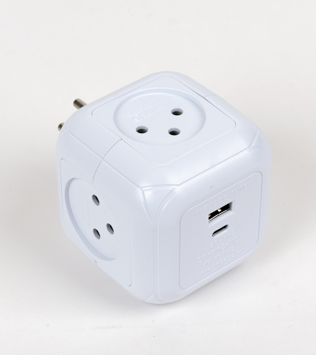 קובייה חשמלית 4 שקעים+ שקע USB ו Type C
