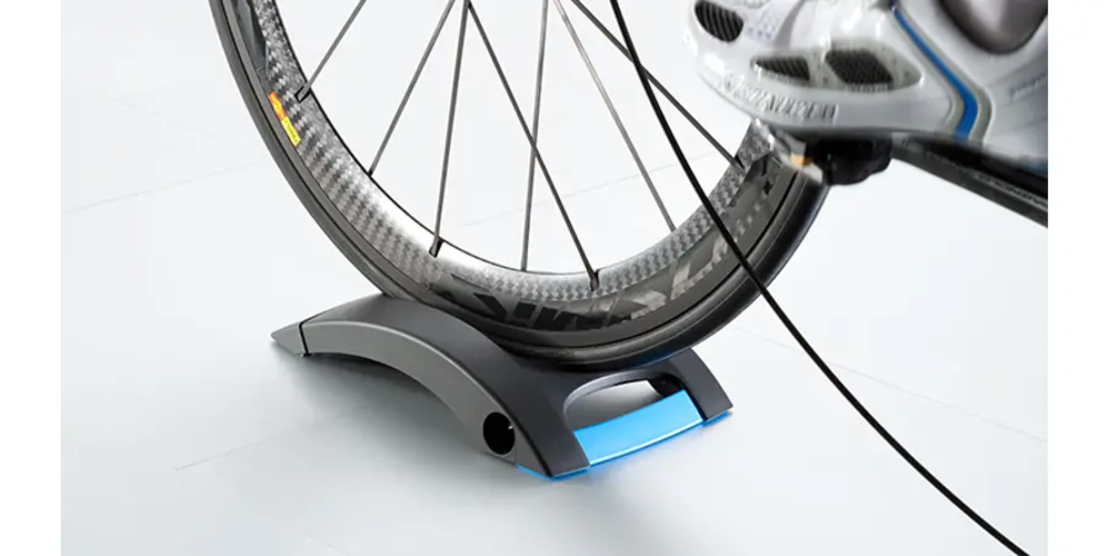 מעמד יעודי לגלגל הקדמי Skyliner טאקס Tacx