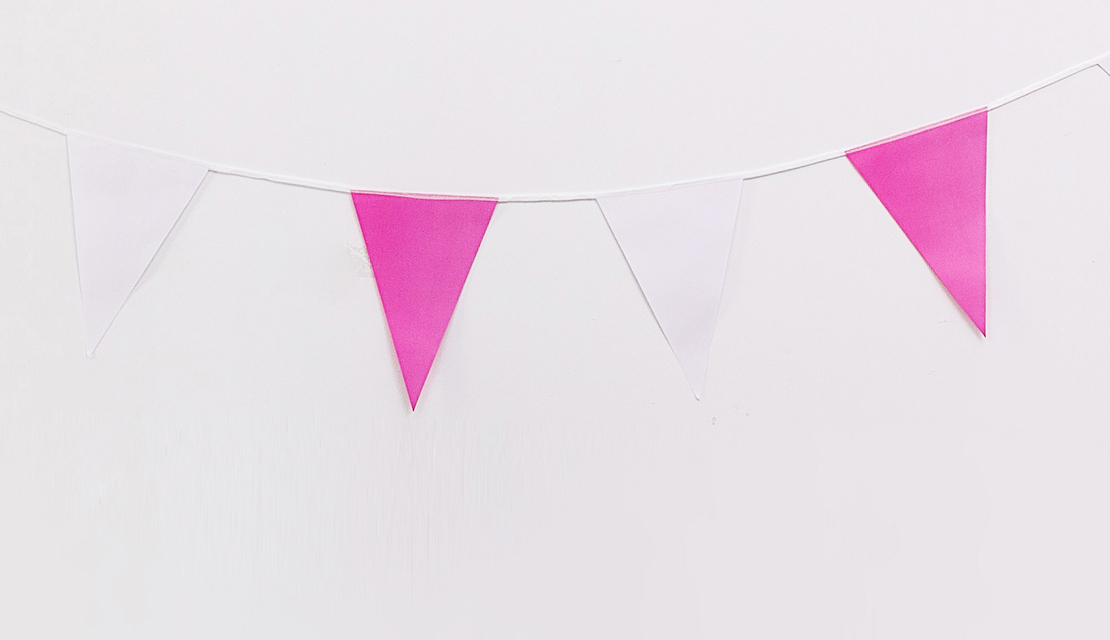 Flag banner - pink/white