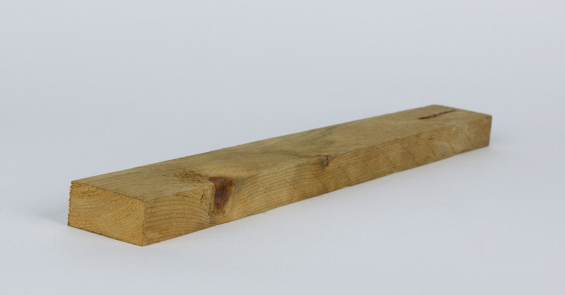 עץ אורן 2.5/5 מחוטא