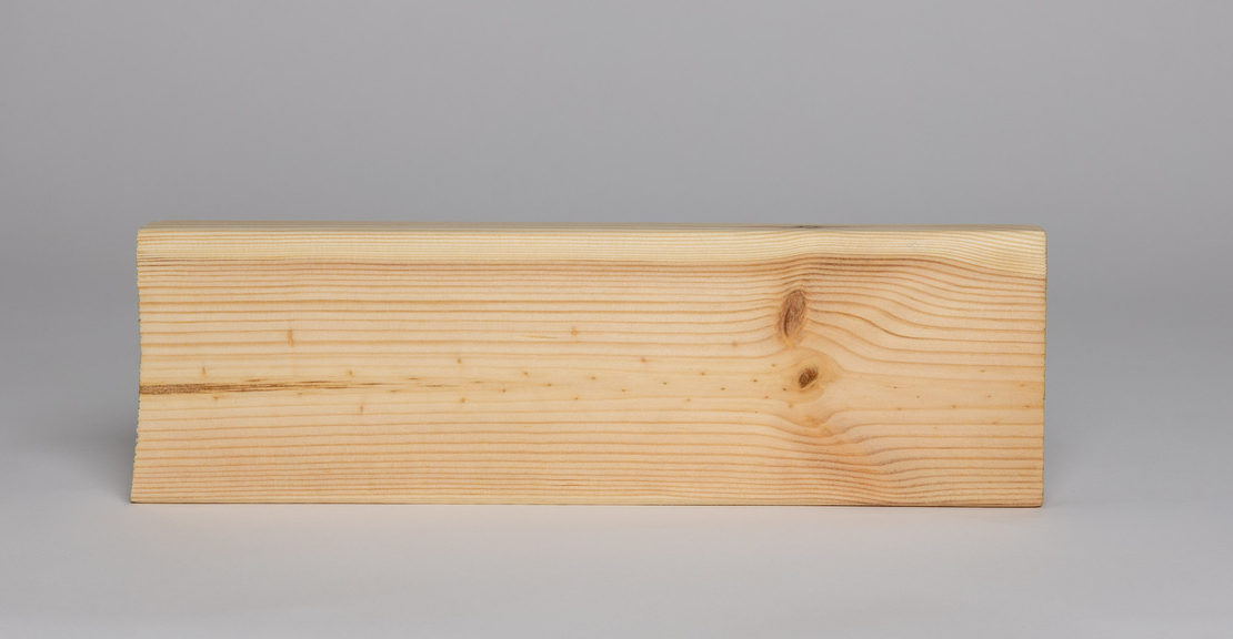 עץ אורן 4/10 מוקצע