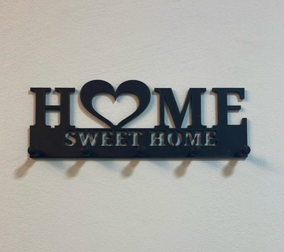 מתלה מפתחות HOME SWEET HOME
