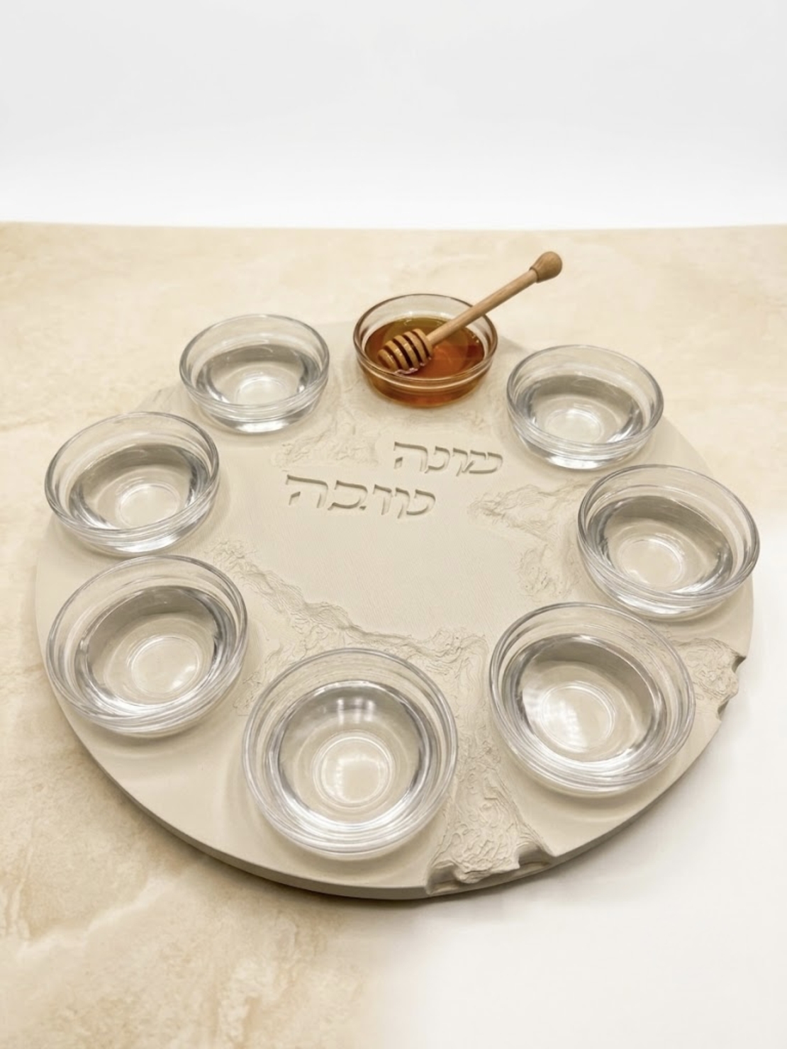 מגש ראש השנה בדגם ״דמוי אבן״