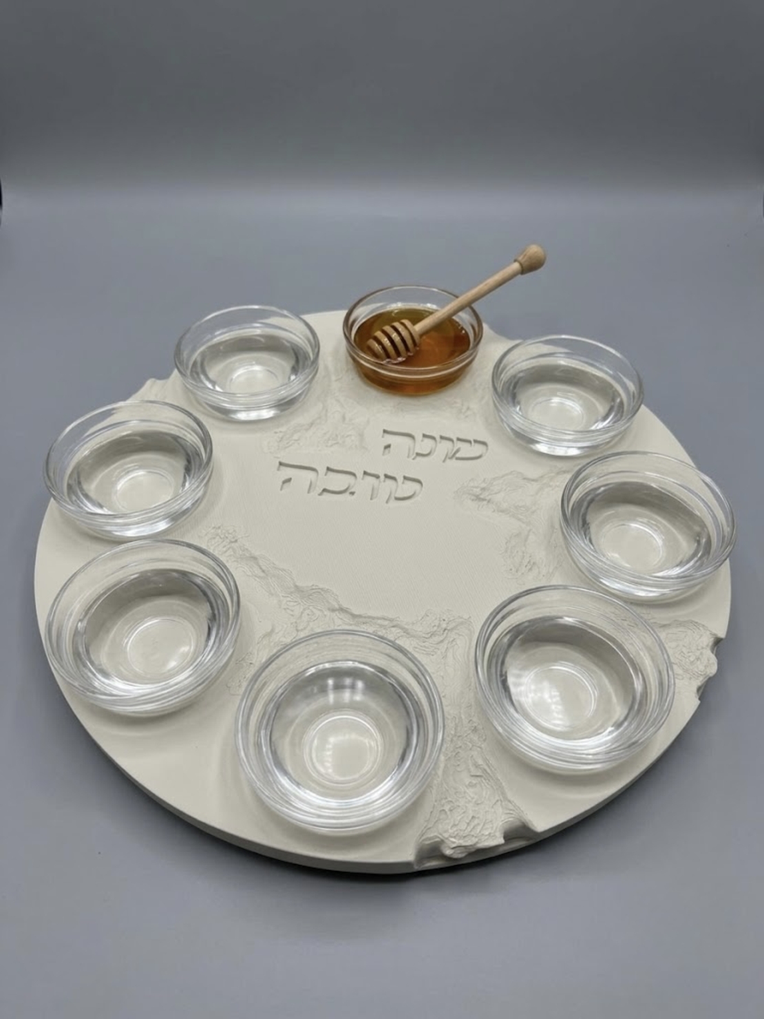 מגש ראש השנה בדגם ״דמוי אבן״