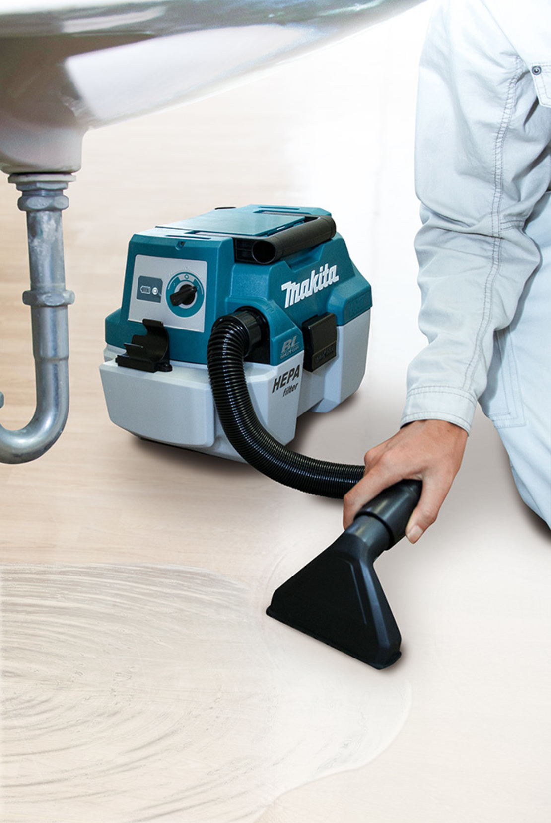 שואב אבק יבש נטען 18V גוף DVC350Z MAKITA מקיטה