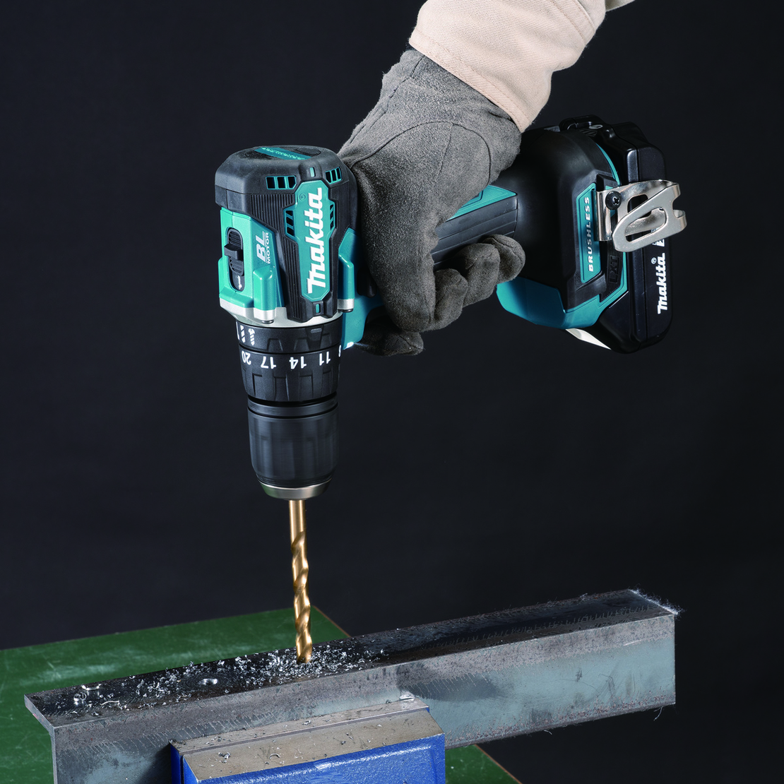 מברגה / מקדחה רוטטת DHP487 18V מתוצרת Makita