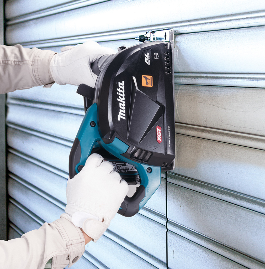 מסור עגול למתכת CS002G 40V מתוצרת Makita