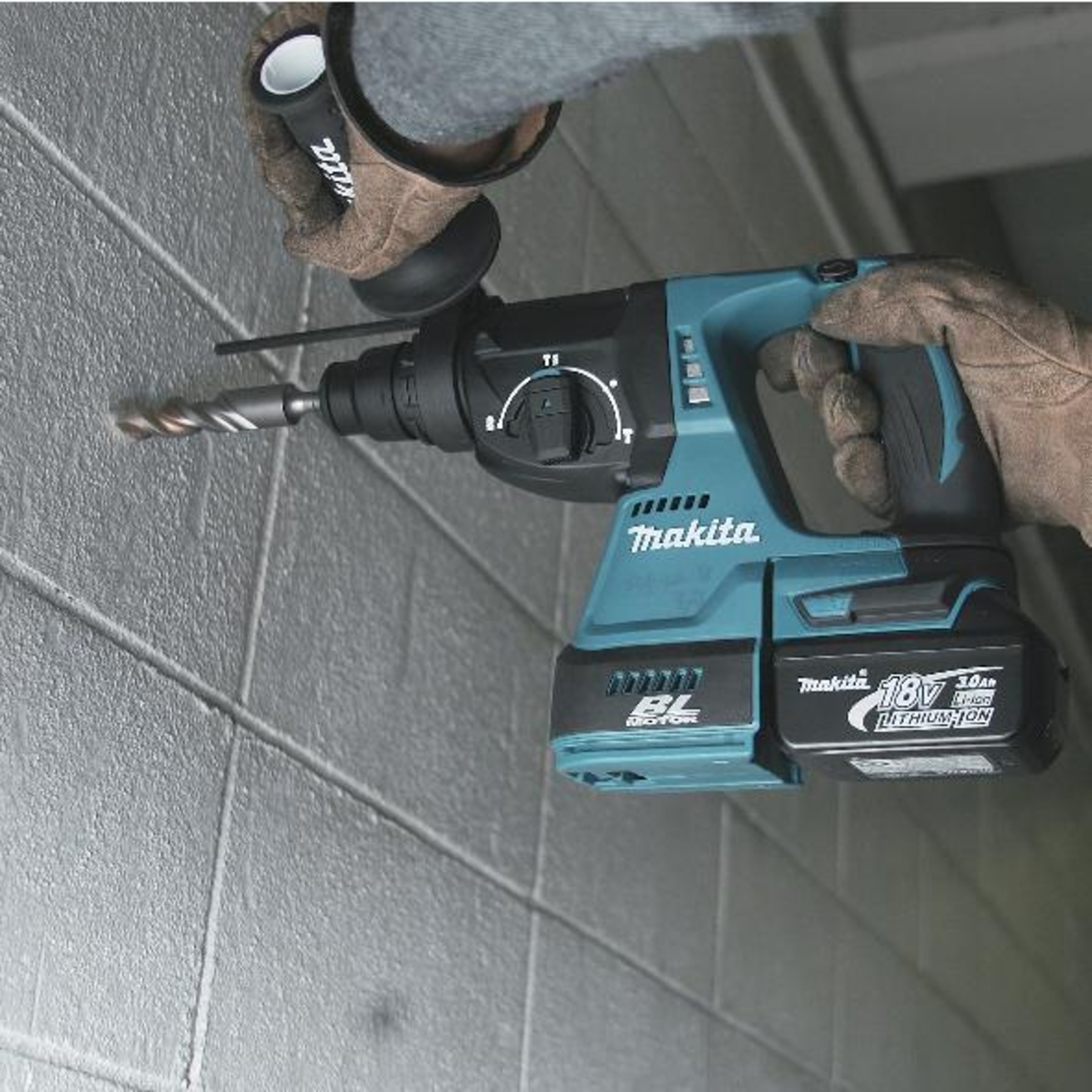 פטישון DHR242 18V מתוצרת Makita